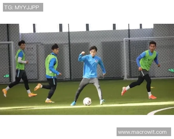 贝爷与足球明星的缘分揭秘及其背后的故事分析