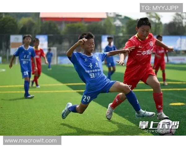 今天武汉迎来多位国际足球明星共庆足球盛事精彩纷呈